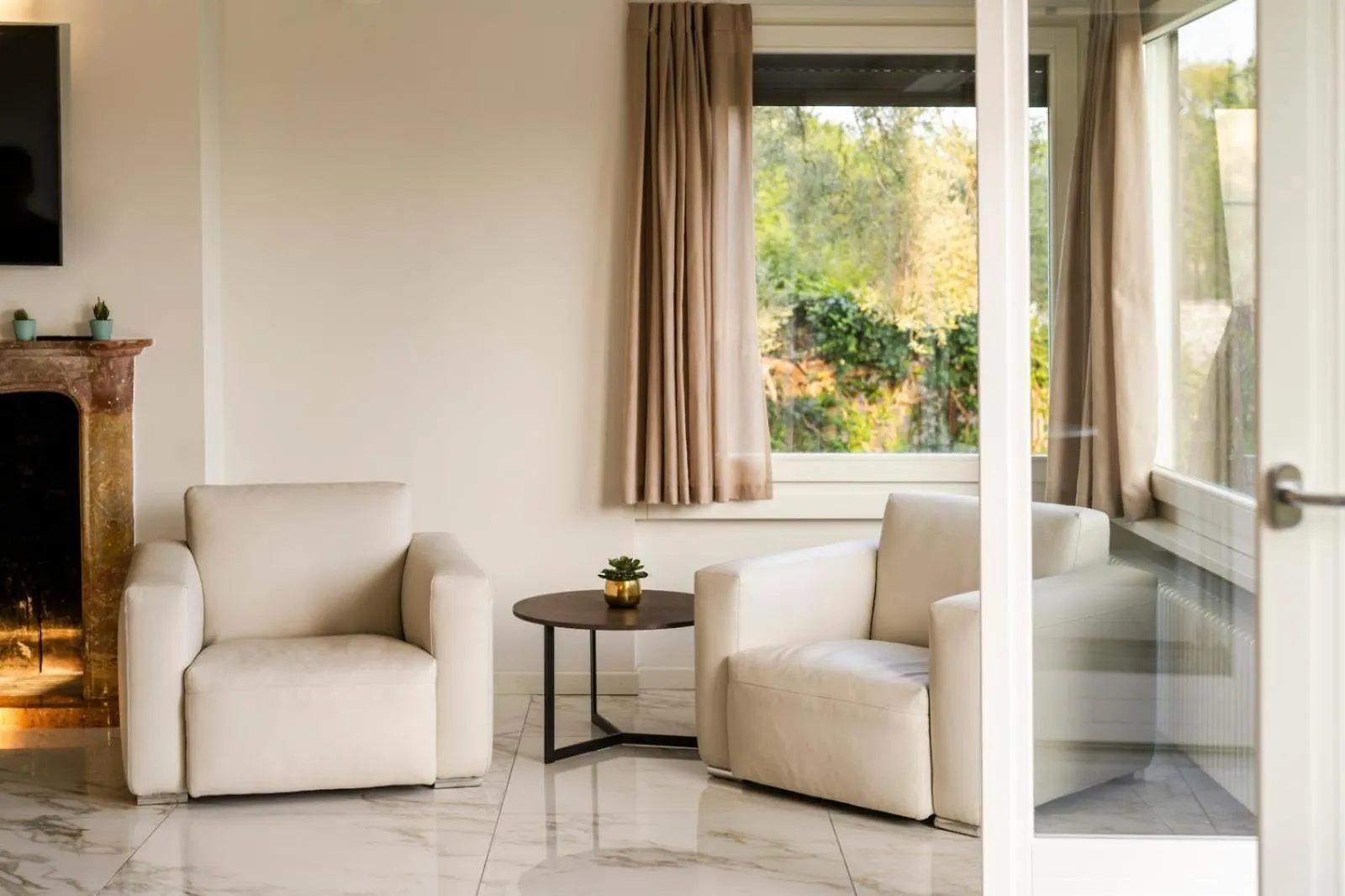 Villa Dei Lauri - Villa Vista Lago Con Piscina 萨罗 意大利