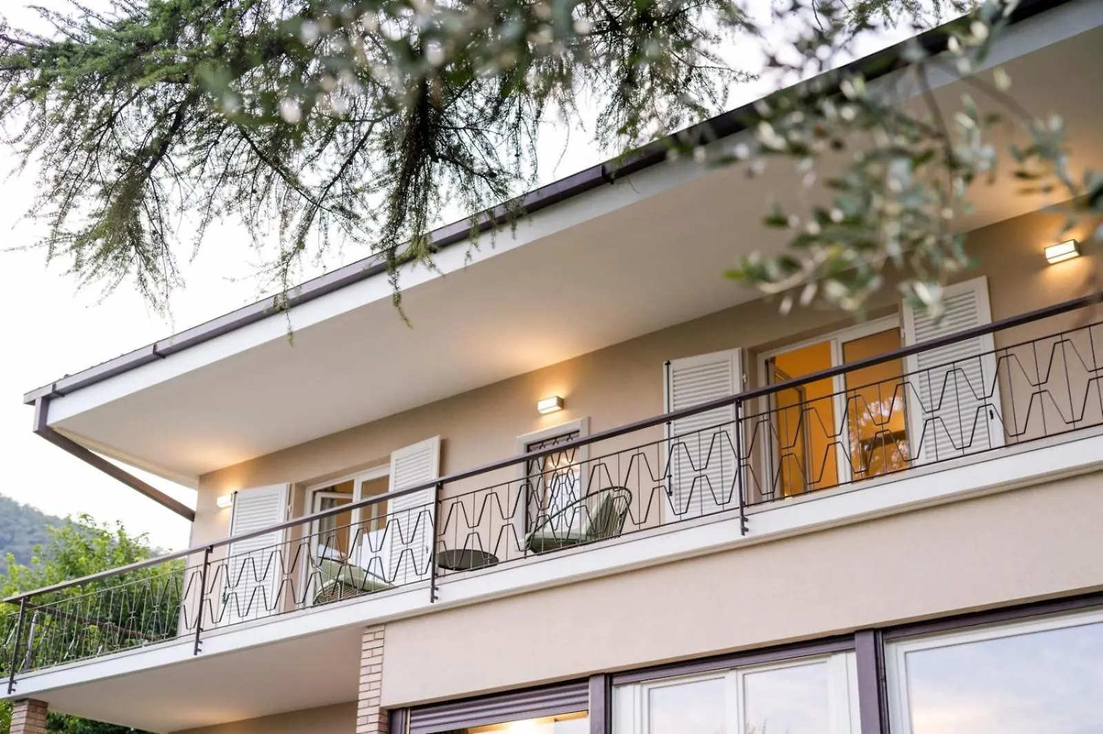 Villa Dei Lauri - Villa Vista Lago Con Piscina 萨罗 0*,