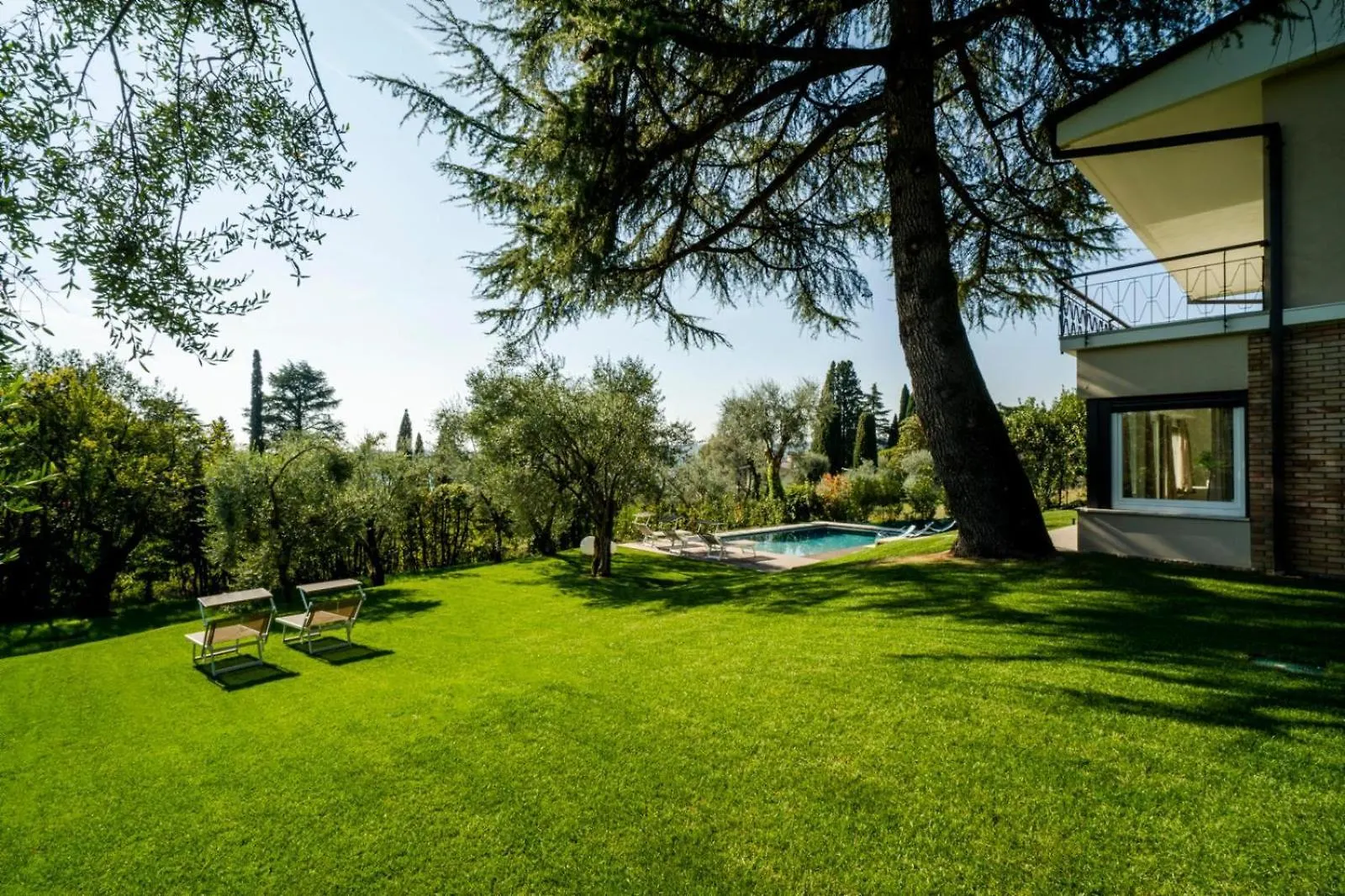 Villa Dei Lauri - Villa Vista Lago Con Piscina 萨罗